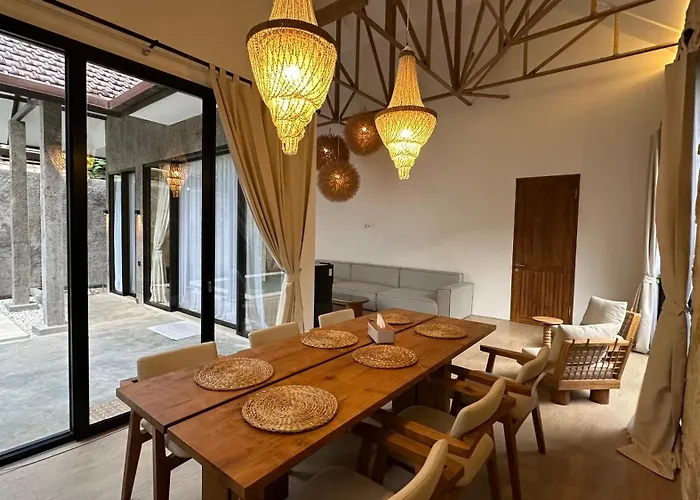 Melasti #2 2bdr With Yard & Pool