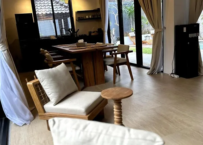 Melasti #2 2bdr With Yard & Pool *