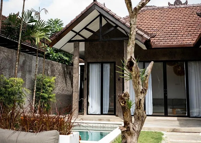 Melasti #2 2bdr With Yard & Pool Uluwatu